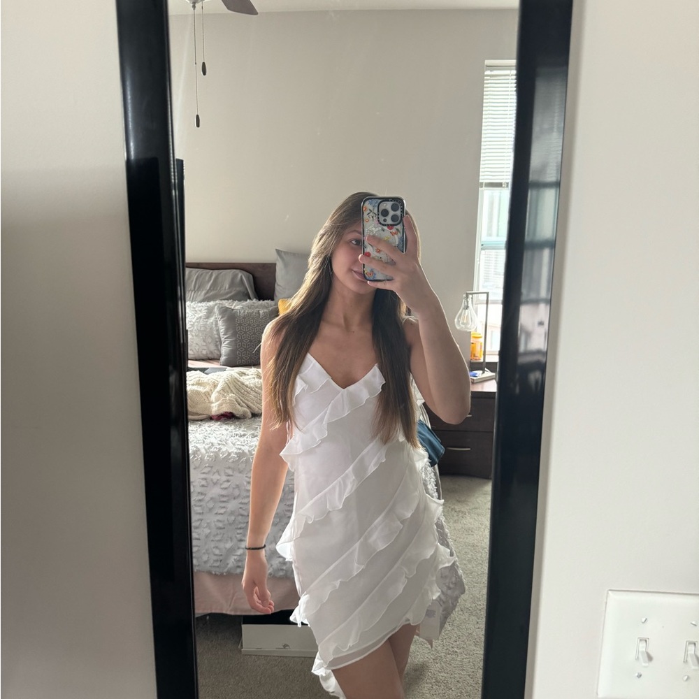 Abercrombie & Fitch White Ruffled Asymmetrical
